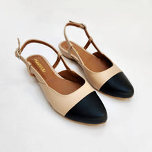 Load image into Gallery viewer, Balerinas para mujer fabricadas en textura mate lisa en beige y negro.